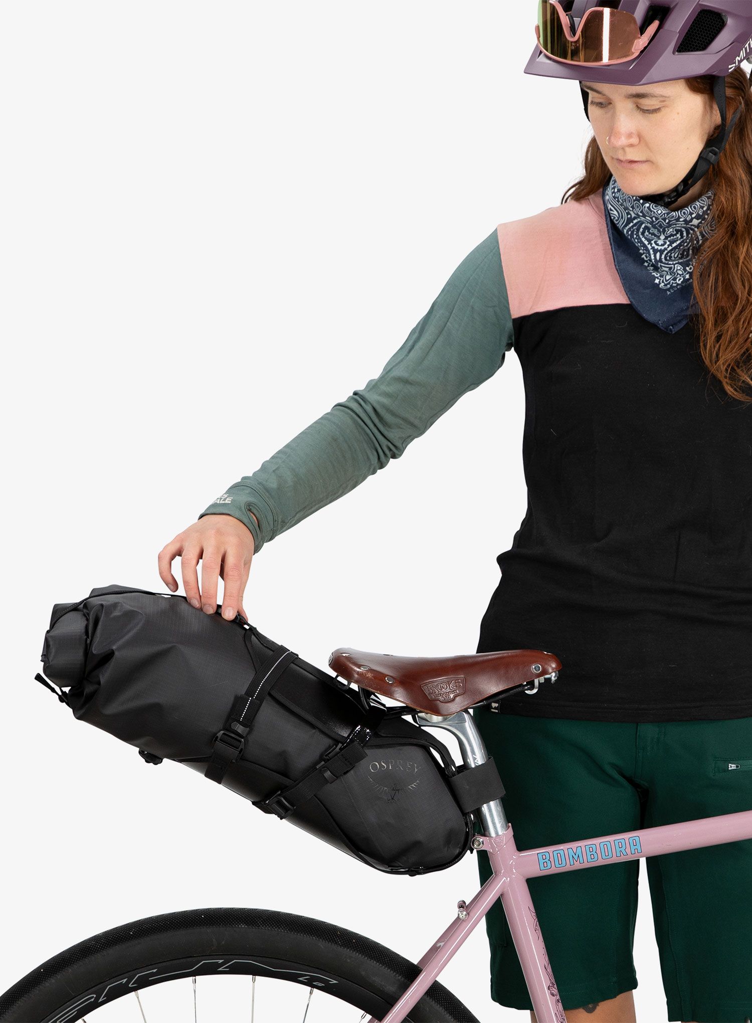 Podsedlová taška Osprey Escapist Saddle Bag L - black