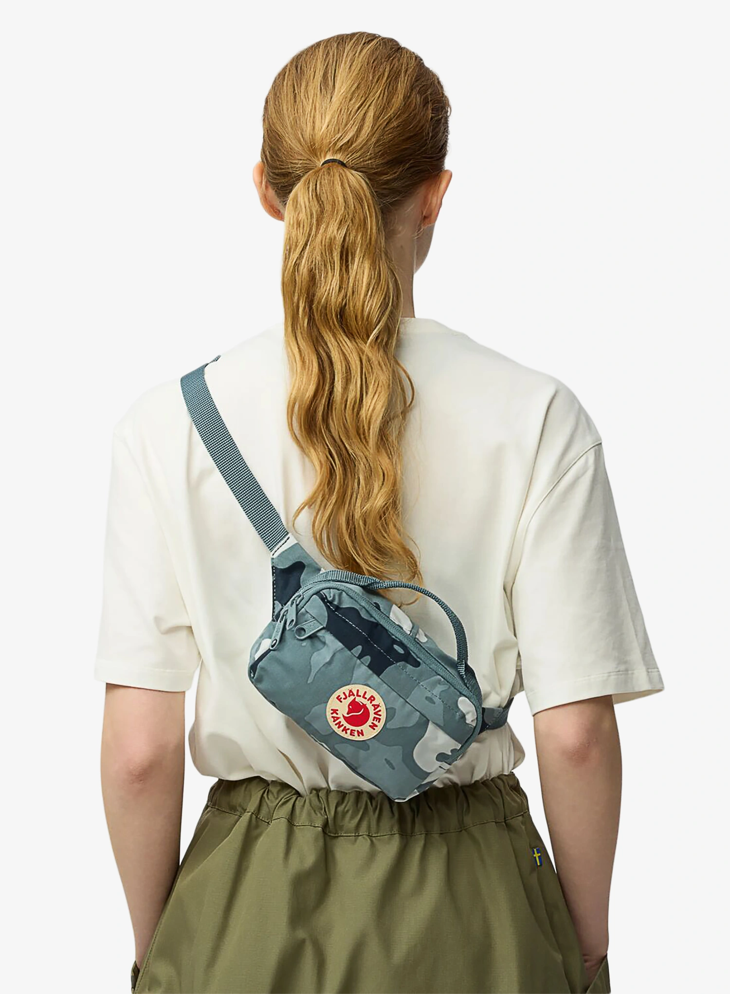 Ľadvinka Fjallraven Kanken Graphics Hip Pack - nimbus blue/hidden animals