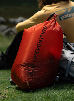Nepremokavý vak Lifeventure Ultralight Dry Bag 35 l - rust