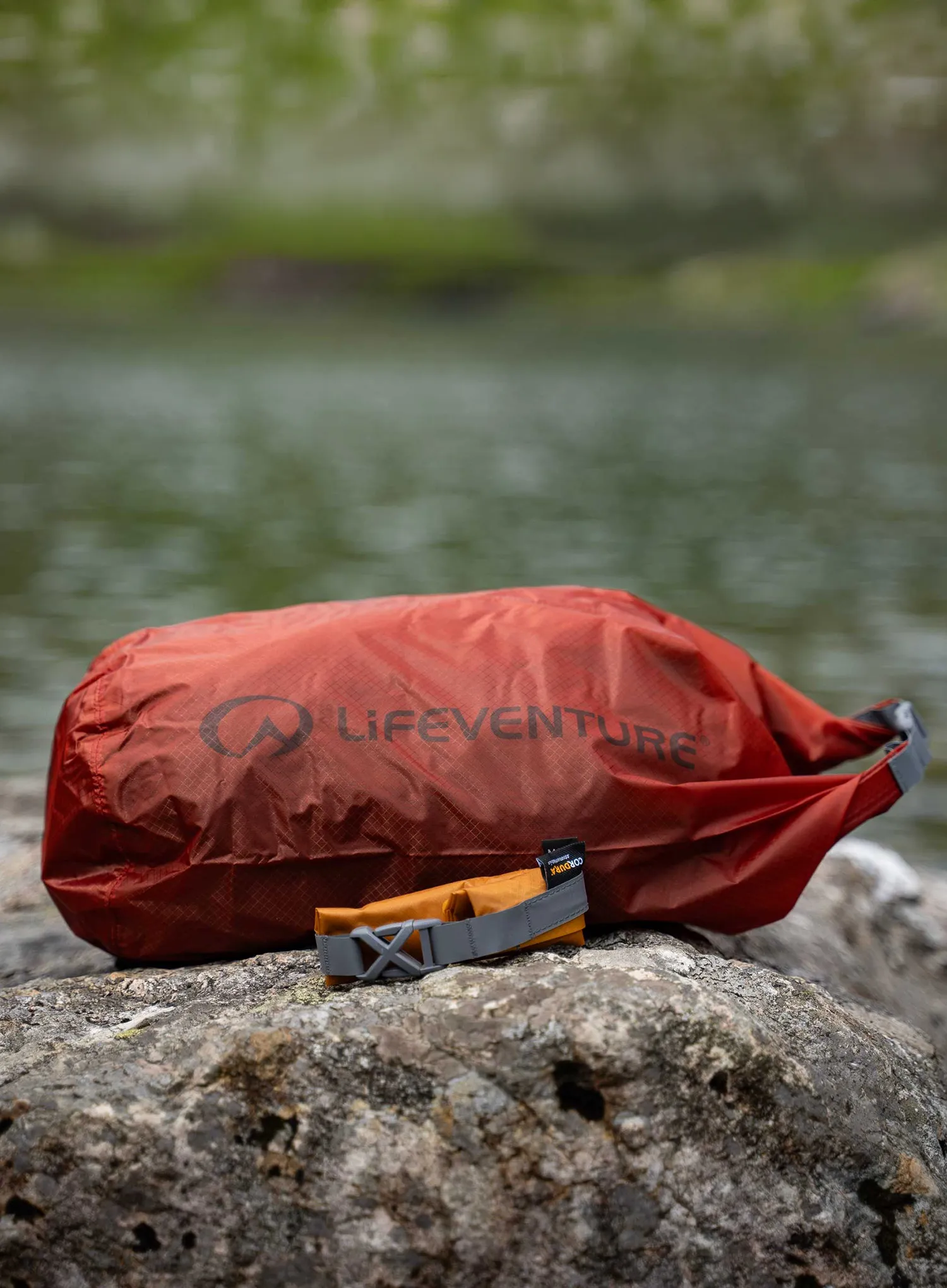 Nepremokavý vak Lifeventure Ultralight Dry Bag 5 l - rust